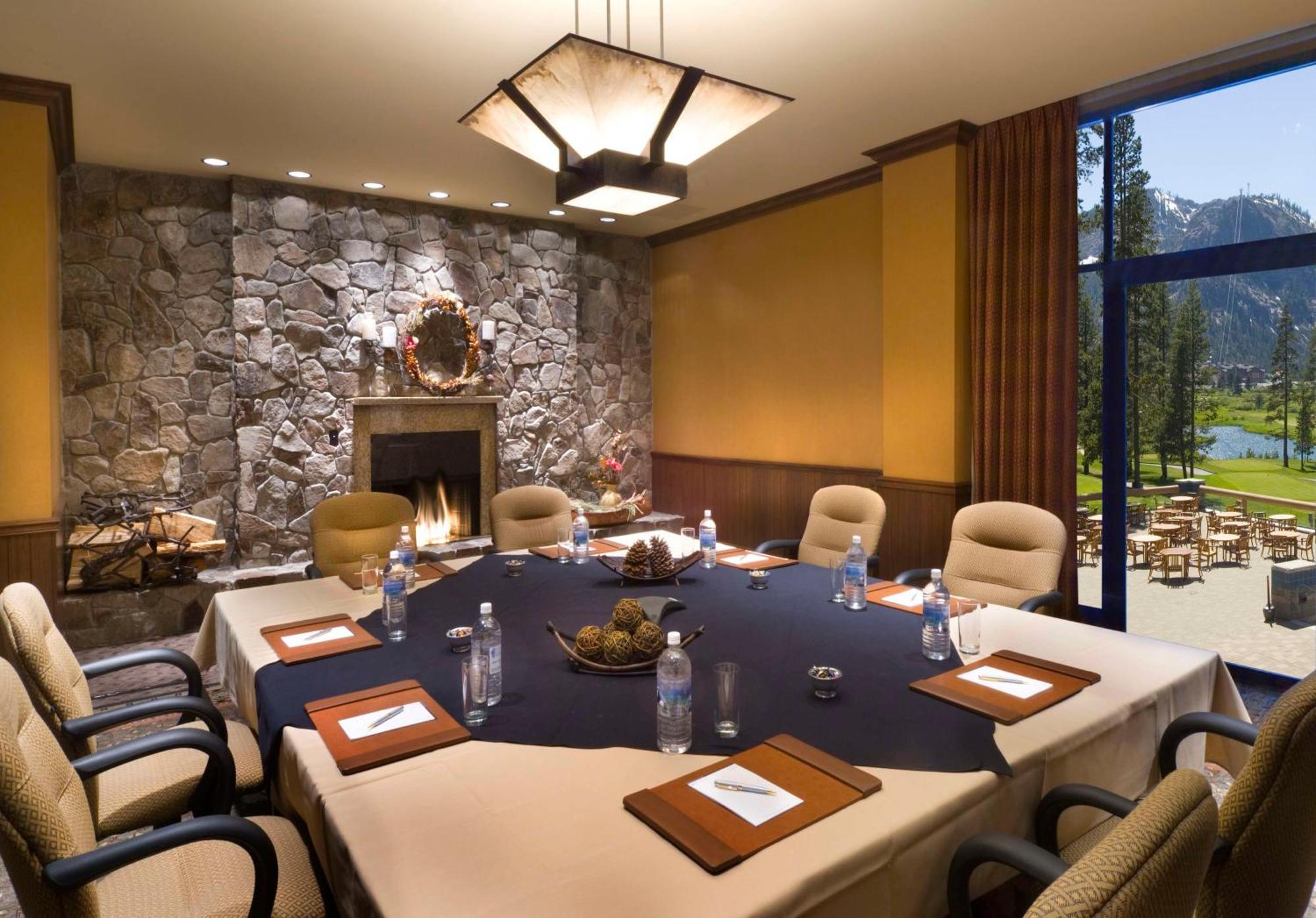 Everline Resort And Spa, Lake Tahoe Olympic Valley  Exterior photo